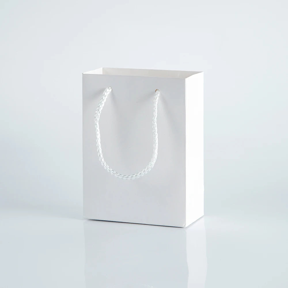 50pcs Custom Logo Luxury Retail Boutique Shopping Tote Bag White Black Kraft Gift Paper Bags For Perfume Shoes Clothes Packaging