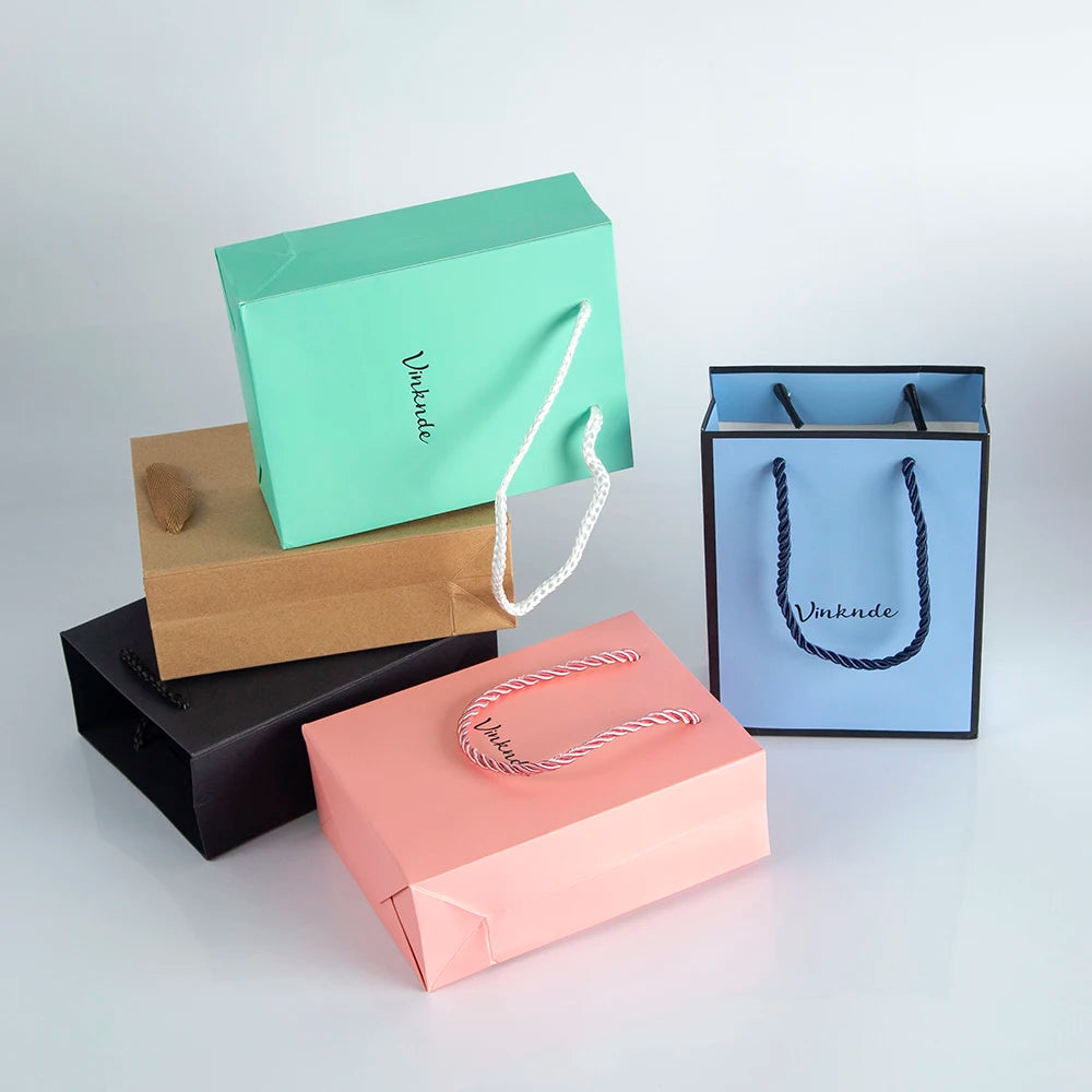 50pcs Custom Logo Luxury Retail Boutique Shopping Tote Bag White Black Kraft Gift Paper Bags For Perfume Shoes Clothes Packaging