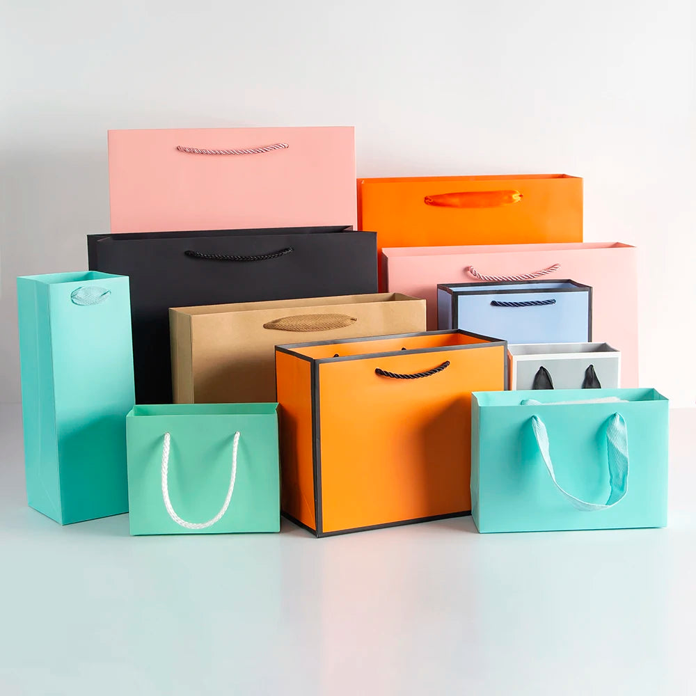 50pcs Custom Logo Luxury Retail Boutique Shopping Tote Bag White Black Kraft Gift Paper Bags For Perfume Shoes Clothes Packaging