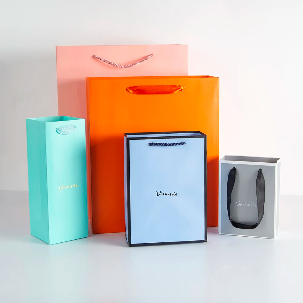 50pcs Custom Logo Luxury Retail Boutique Shopping Tote Bag White Black Kraft Gift Paper Bags For Perfume Shoes Clothes Packaging