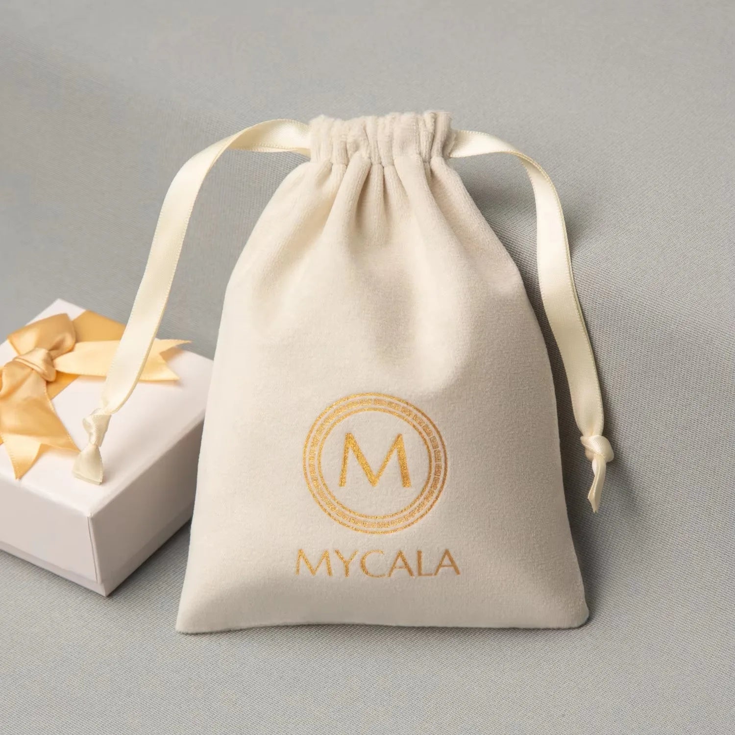 Custom Logo Beige  Velvet Dust Bag Drawstring Bracelet Packaging Small Jewelry Gifts Wholesale Rope Storage Pouch