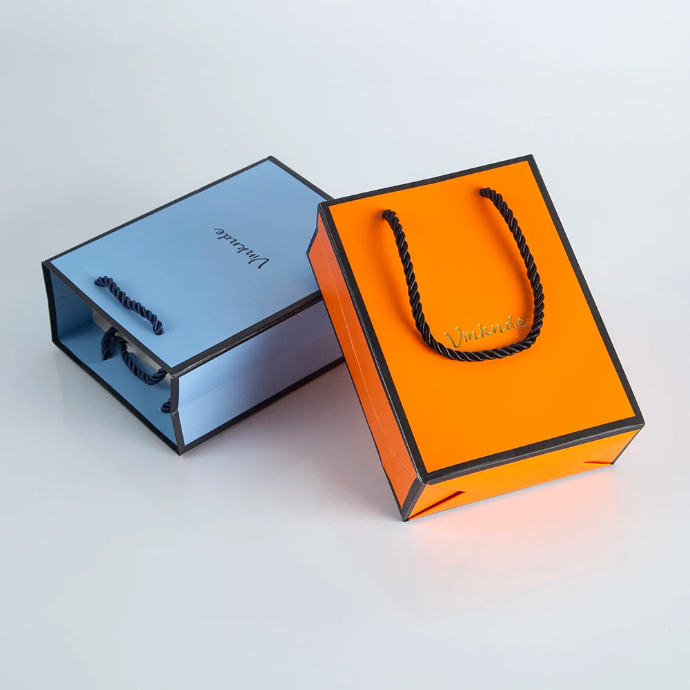 50pcs Custom Logo Luxury Retail Boutique Shopping Tote Bag White Black Kraft Gift Paper Bags For Perfume Shoes Clothes Packaging