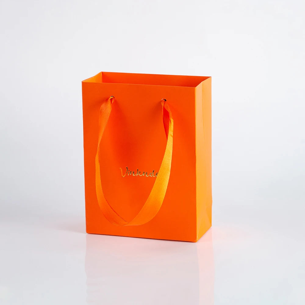 50pcs Custom Logo Luxury Retail Boutique Shopping Tote Bag White Black Kraft Gift Paper Bags For Perfume Shoes Clothes Packaging